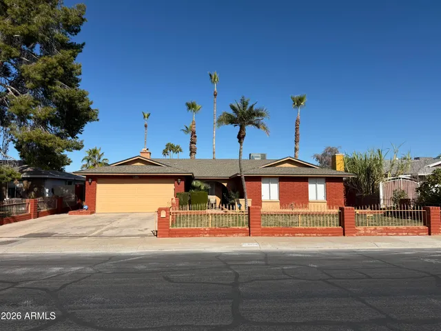 a view of a outdoor space