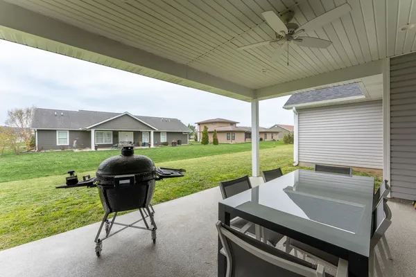 $460,000 | 1117 Early Bird Lane, Marion, IL 62959