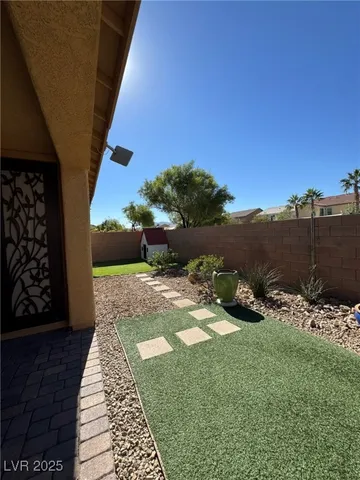 $2,275 | 1165 Bear Head Street, Henderson, NV 89011