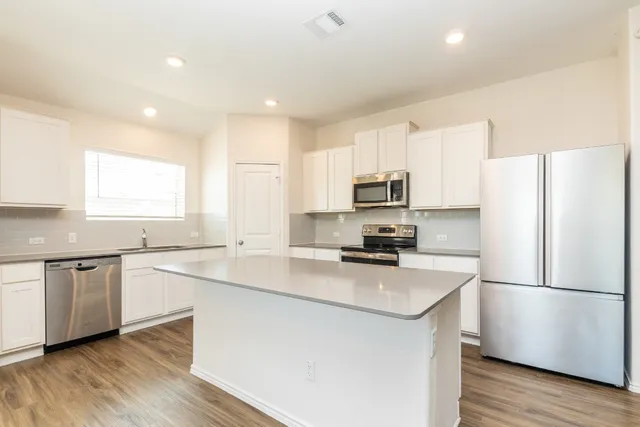 $1,900 | 110 Sophora Drive, Hutto, TX 78634