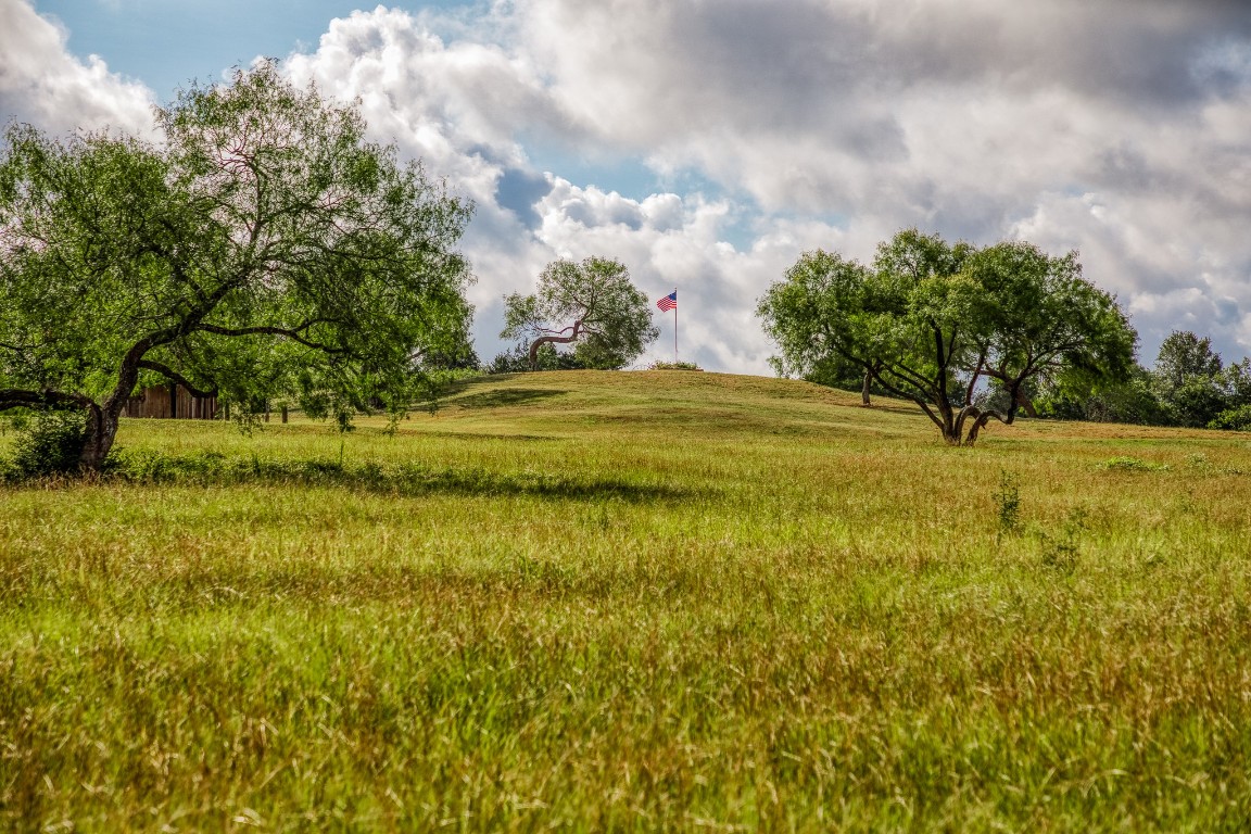 515 Highway 543 Loop West Point, TX 78963 - Photo 20 of 37 a view of an ocean view
