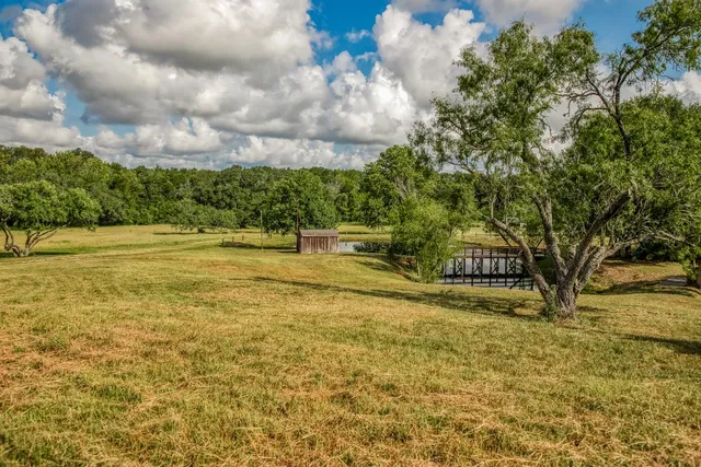 $799,000 | 515 Highway 543 Loop, West Point, TX 78963