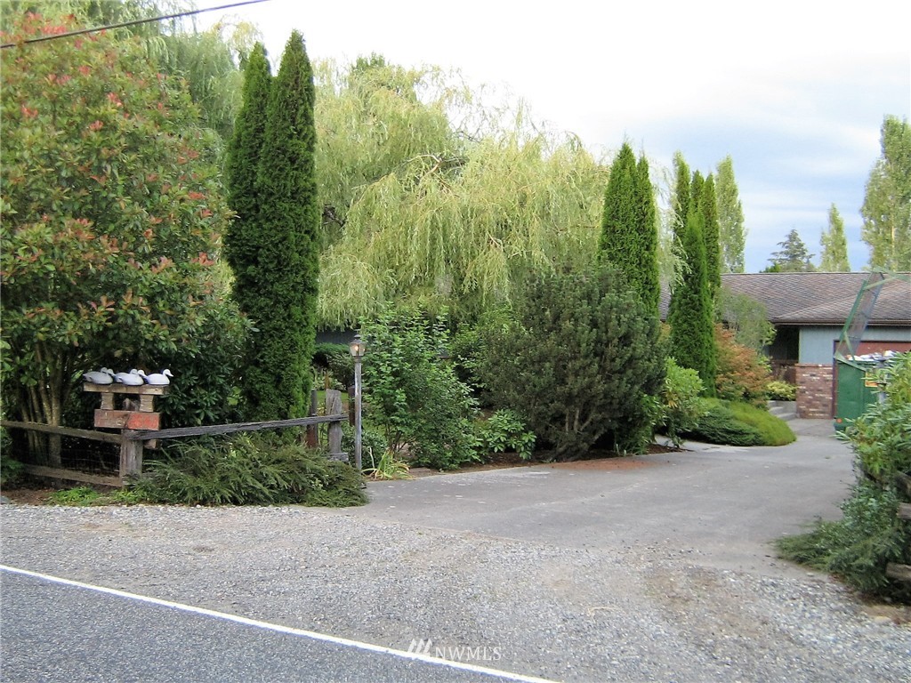 9640 Delta Line Road Blaine, WA 98230 - Photo 13 of 20