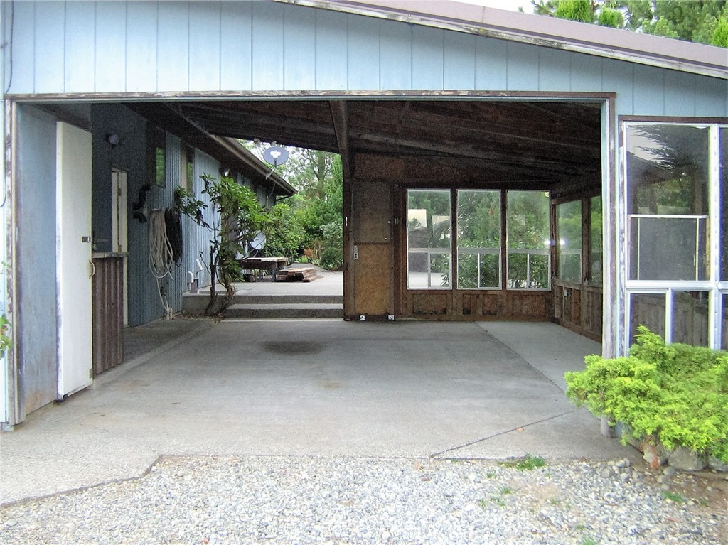 9640 Delta Line Road Blaine, WA 98230 - Photo 9 of 20