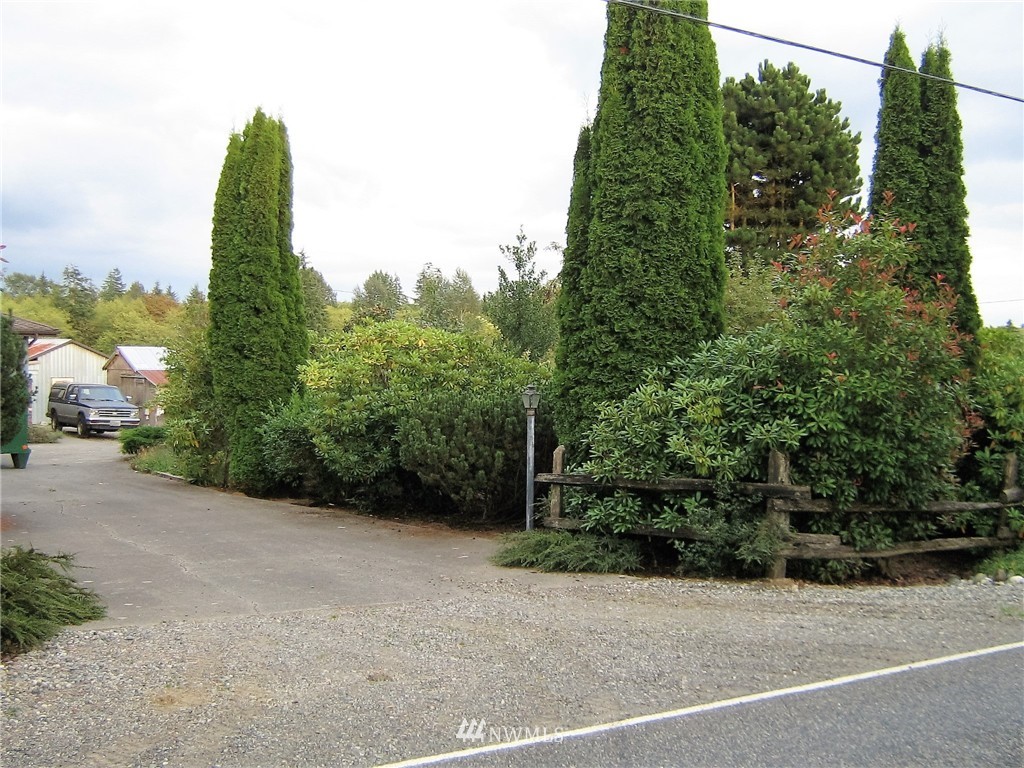 9640 Delta Line Road Blaine, WA 98230 - Photo 10 of 20