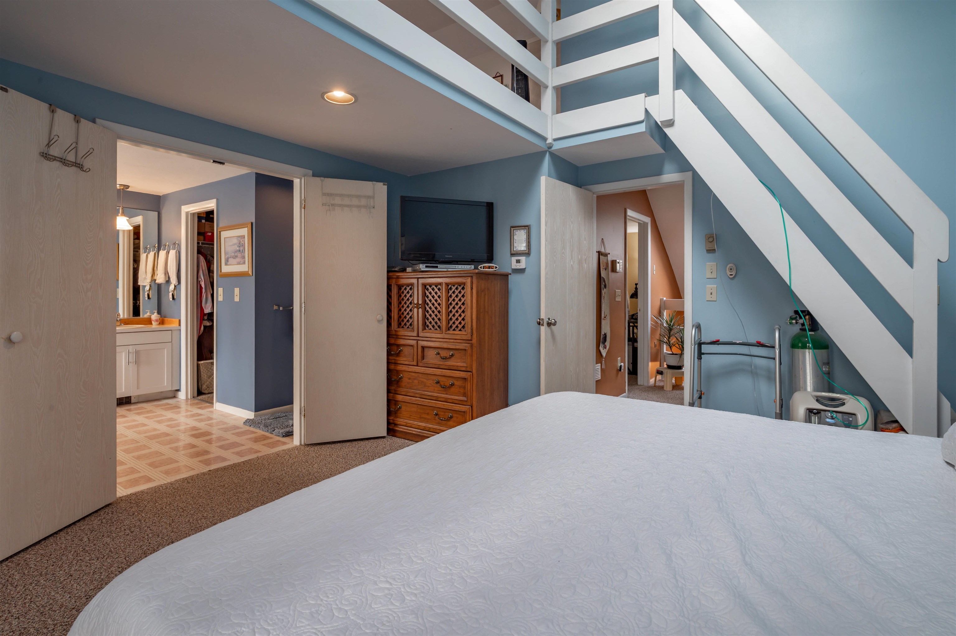 11 Pondview Drive Merrimack, NH 03054 - Photo 10 of 32