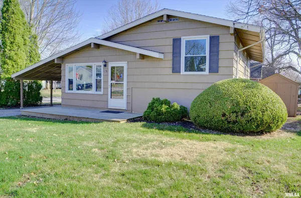 $98,700 | 439 East Yeiser Street, Macomb, IL 61455