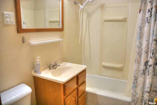 $105,900 | 439 East Yeiser Street, Macomb, IL 61455