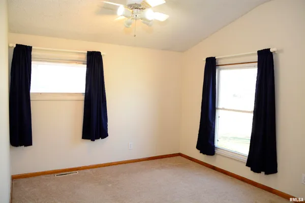 $98,700 | 439 East Yeiser Street, Macomb, IL 61455