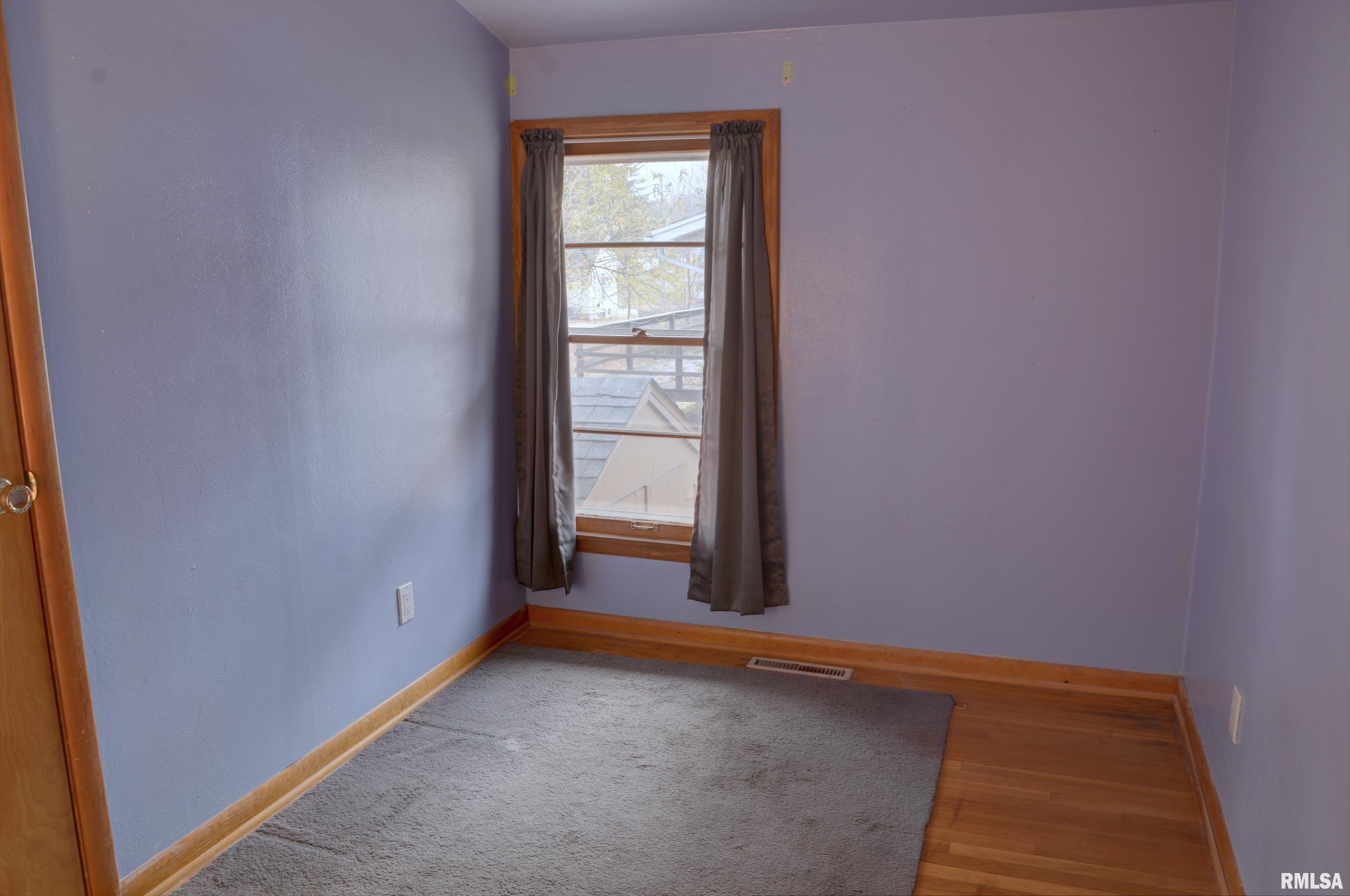 439 East Yeiser Street Macomb, IL 61455 - Photo 17 of 20