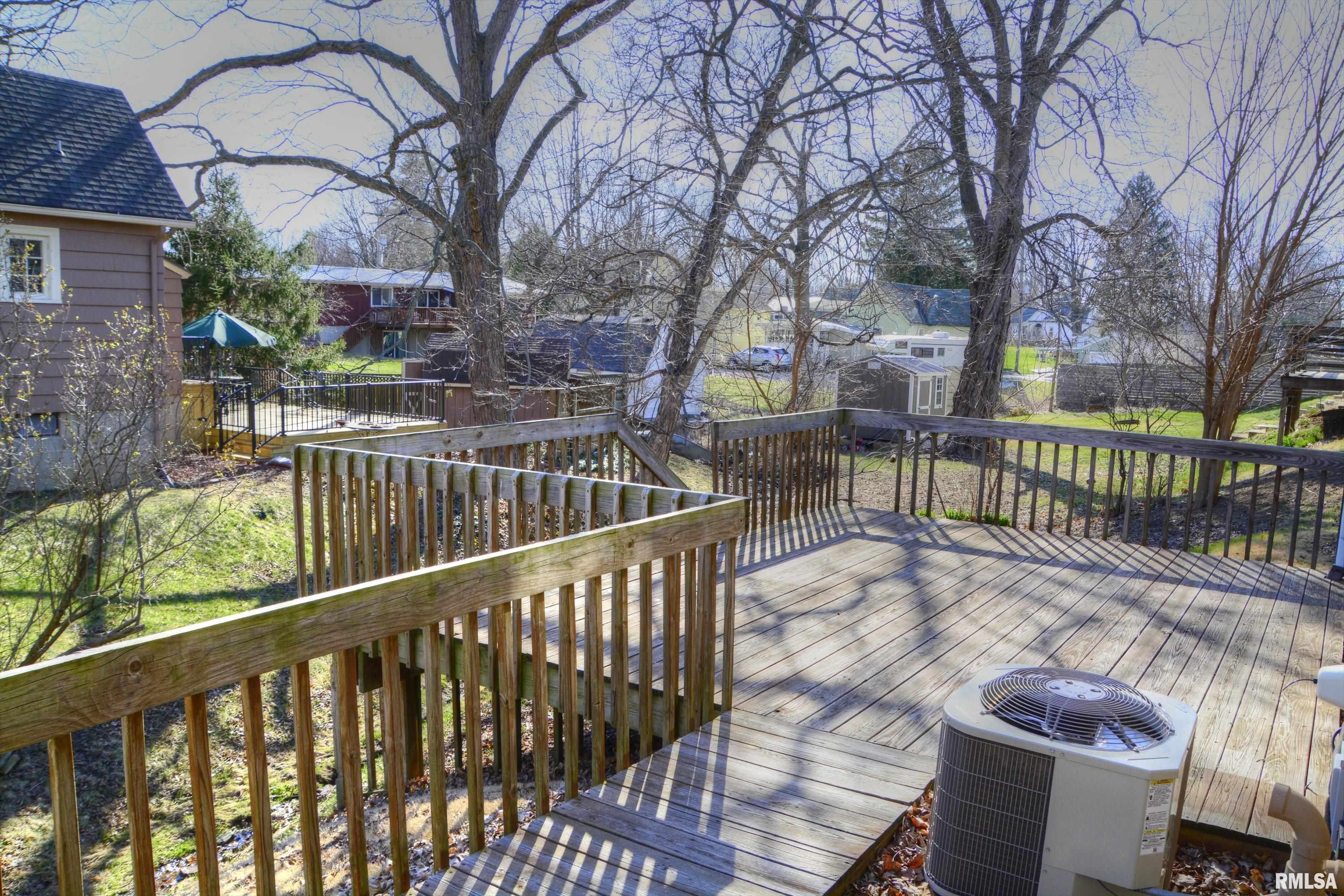 439 East Yeiser Street Macomb, IL 61455 - Photo 18 of 20