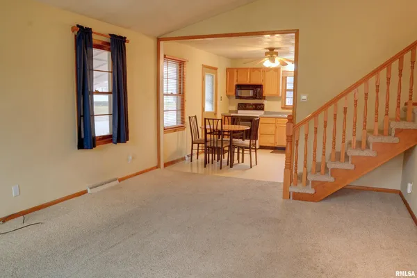 $98,700 | 439 East Yeiser Street, Macomb, IL 61455