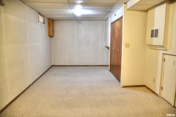 $98,700 | 439 East Yeiser Street, Macomb, IL 61455