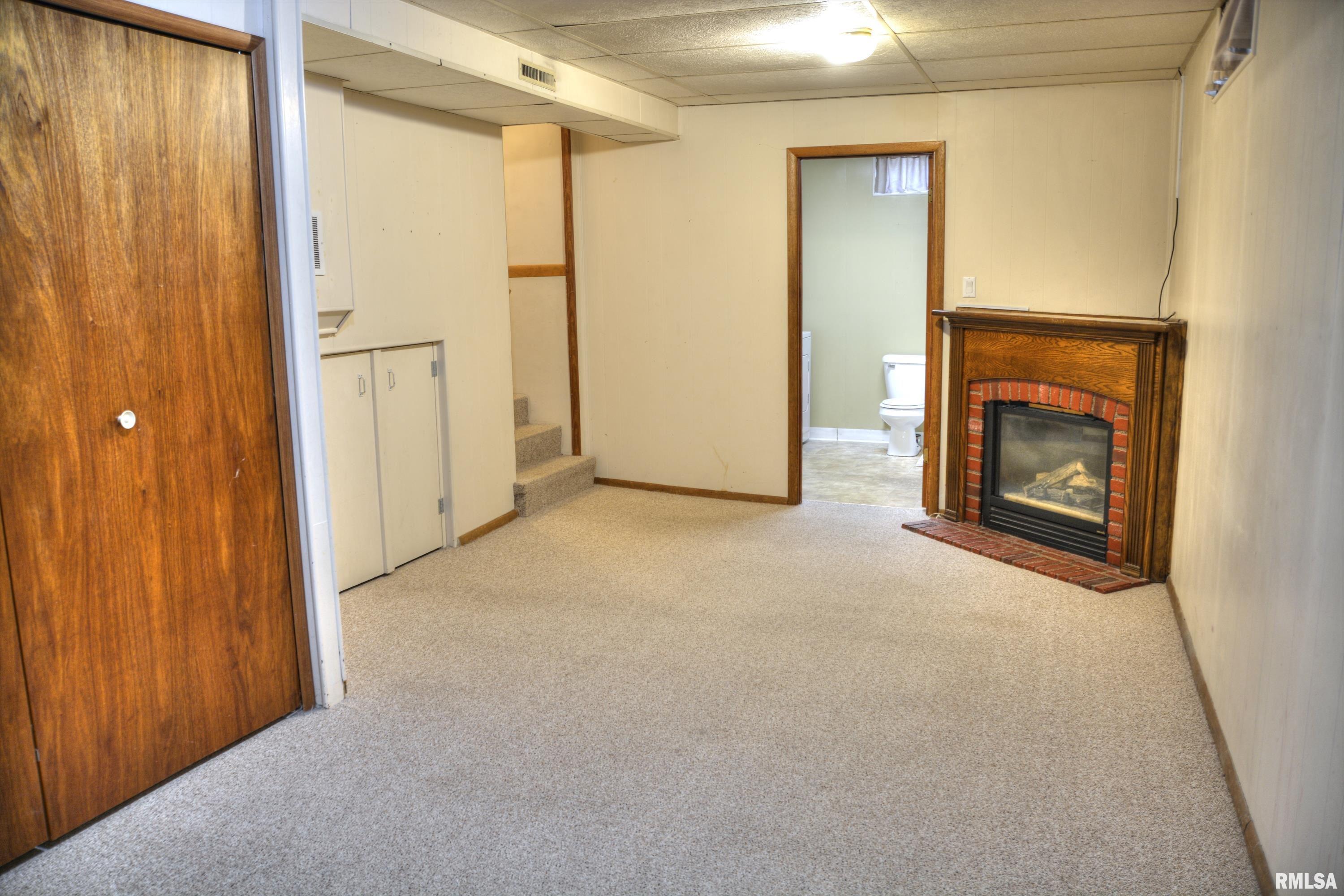 439 East Yeiser Street Macomb, IL 61455 - Photo 10 of 20