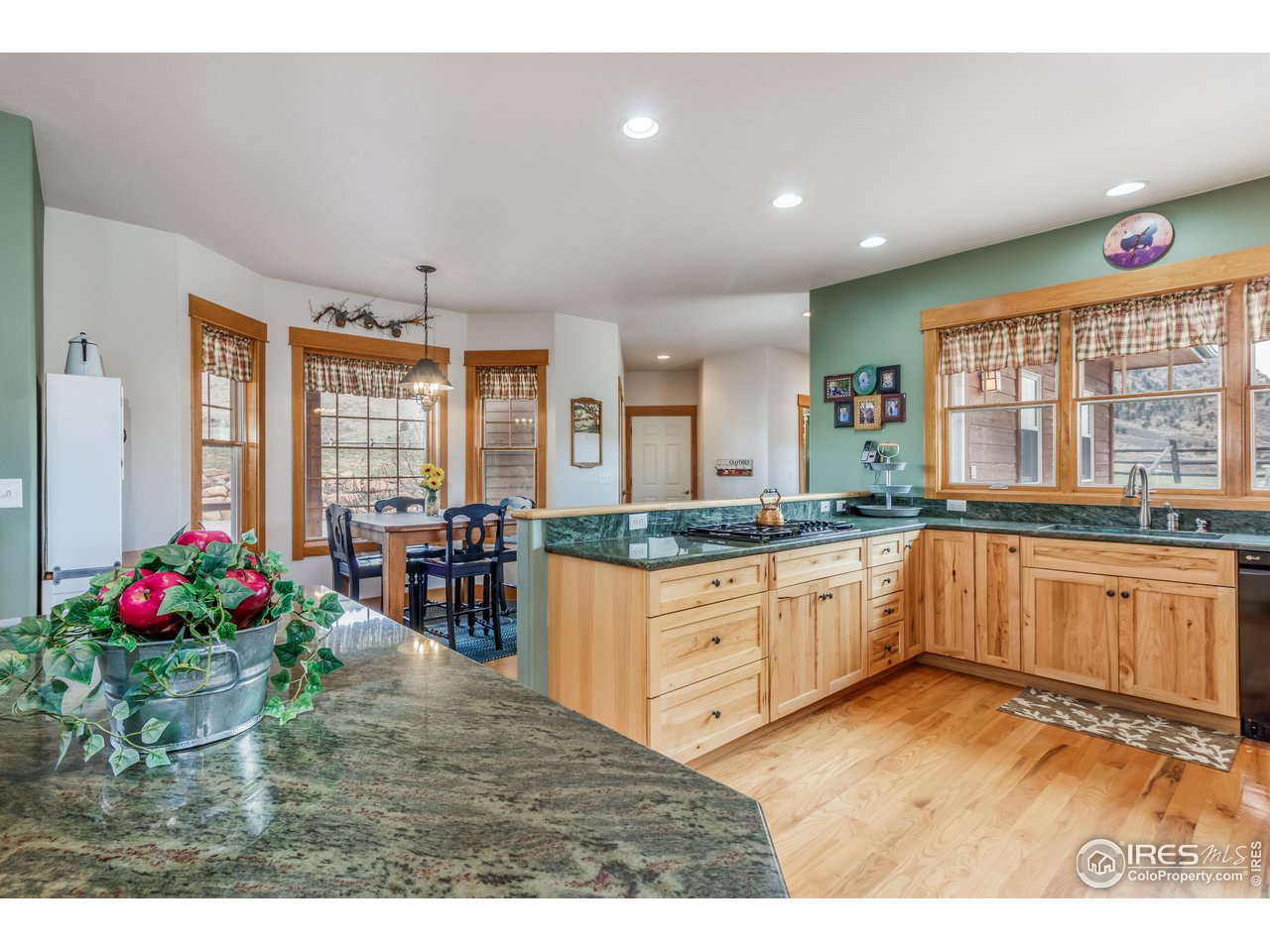 501 Blue Mountain Road Lyons, CO 80540 - Photo 4 of 29 kitchen