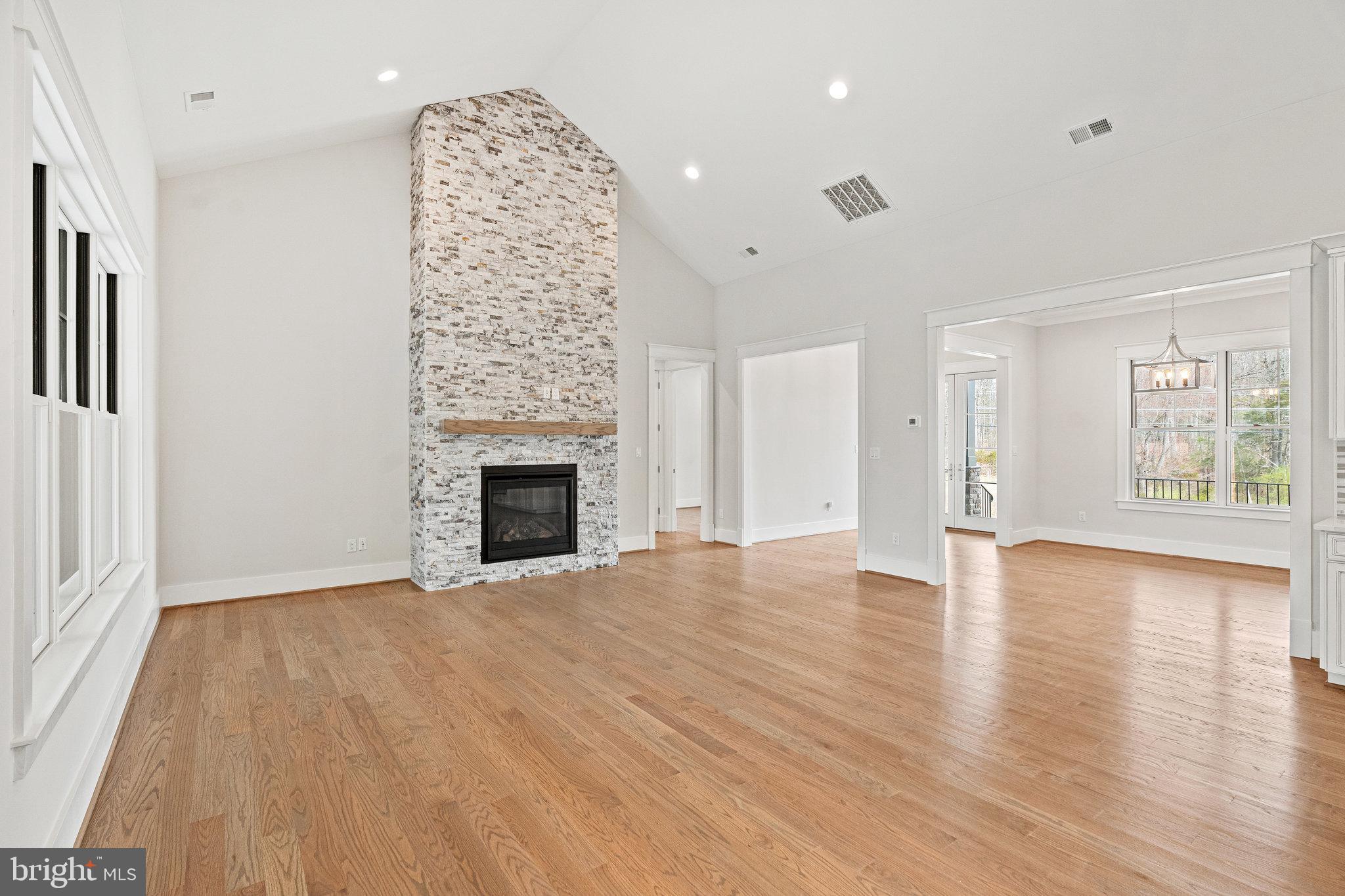 14801 Compton Road Centreville, VA 20121 - Photo 15 of 70 View of Great Room