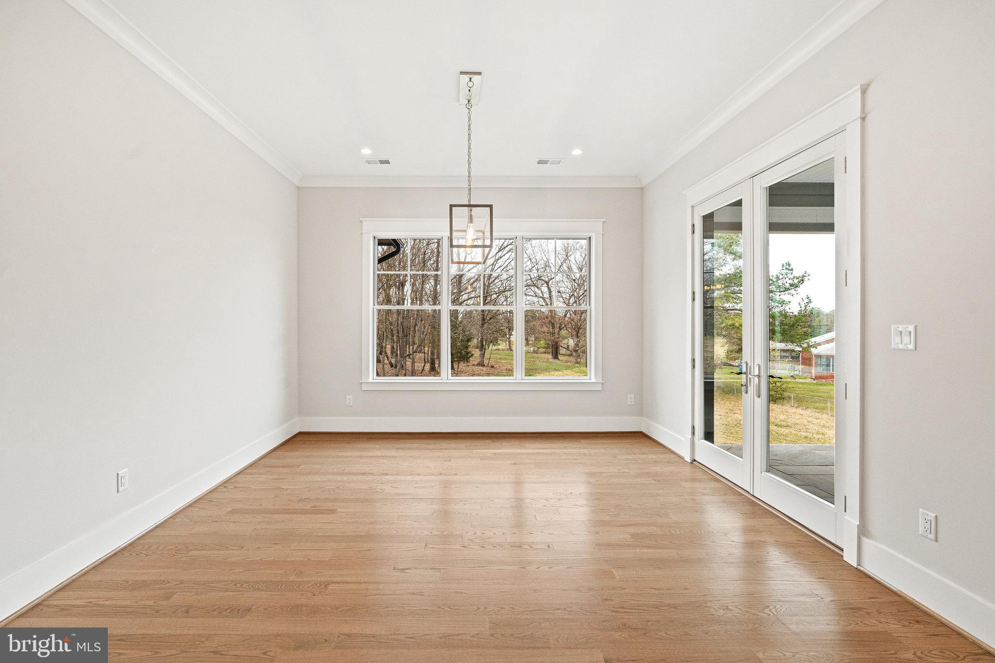 14801 Compton Road Centreville, VA 20121 - Photo 21 of 70 Breakfast Room w/Door to Covered Flagstone Patio