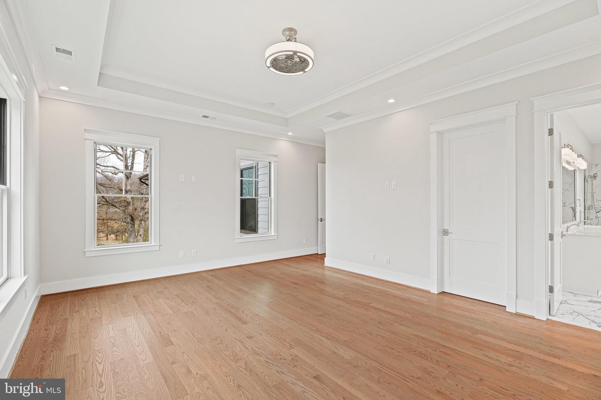 14801 Compton Road Centreville, VA 20121 - Photo 31 of 70 Primary Suite