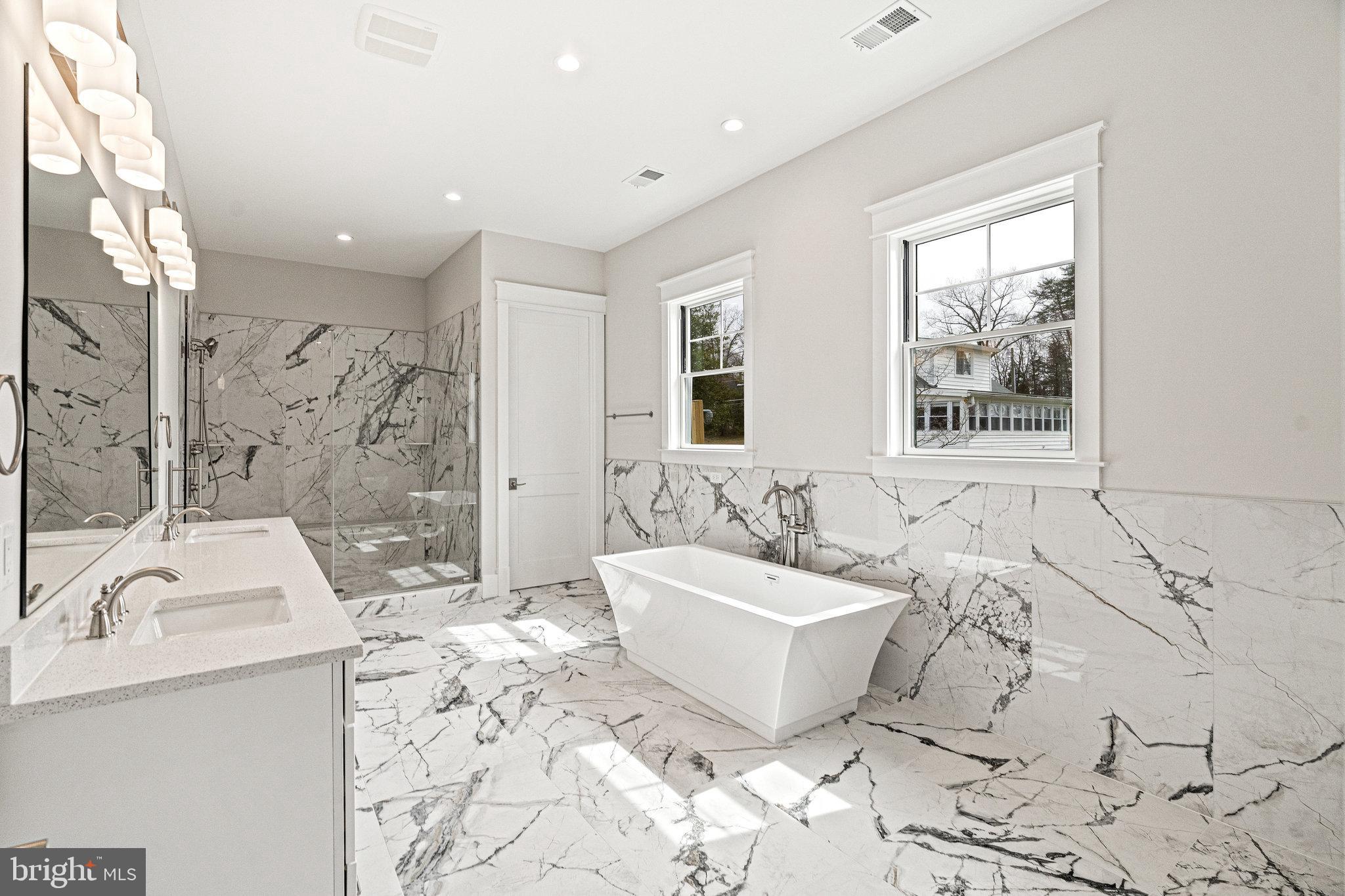 14801 Compton Road Centreville, VA 20121 - Photo 32 of 70 Primary Full Bath