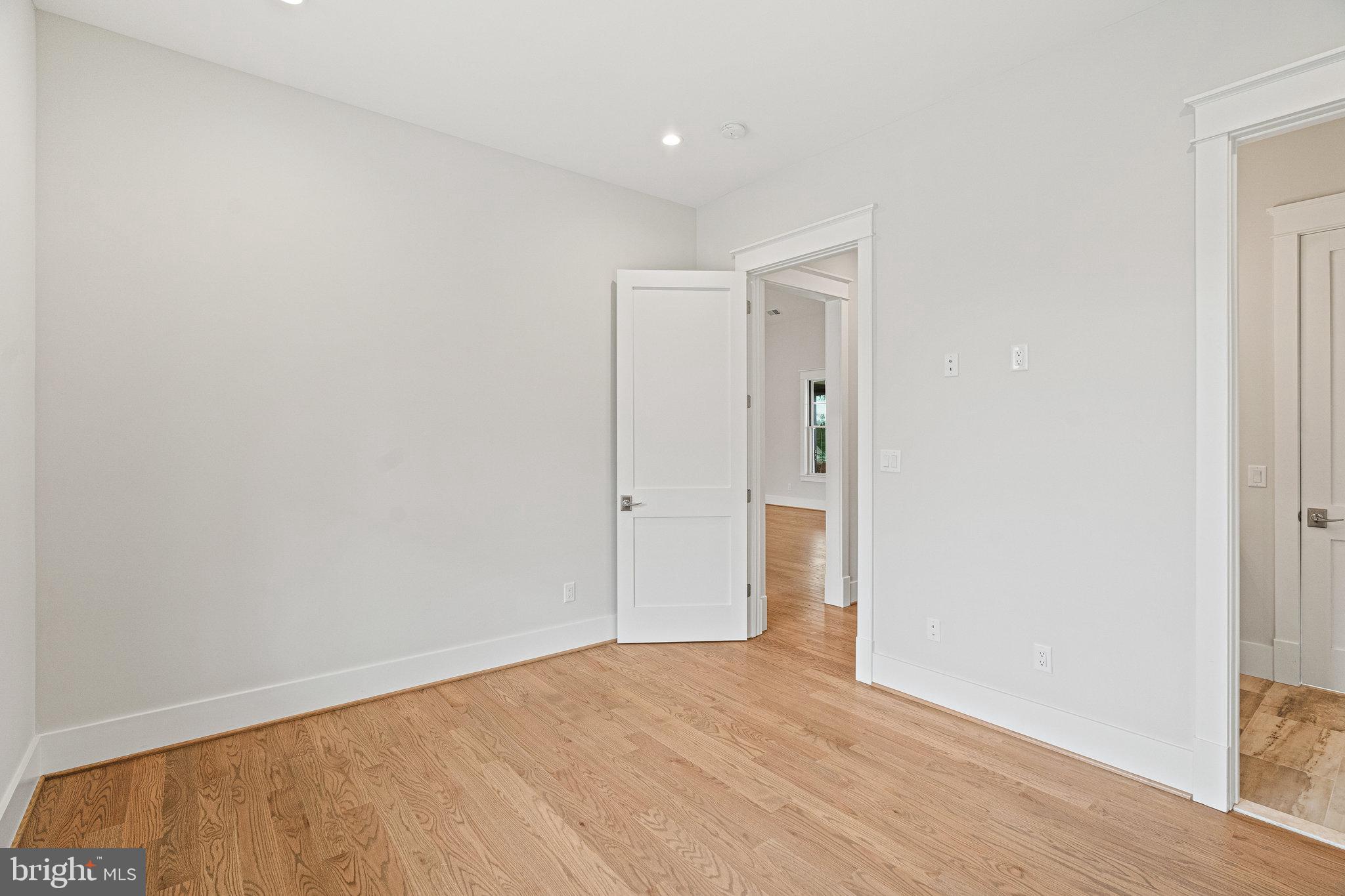 14801 Compton Road Centreville, VA 20121 - Photo 42 of 70 Bedroom 3