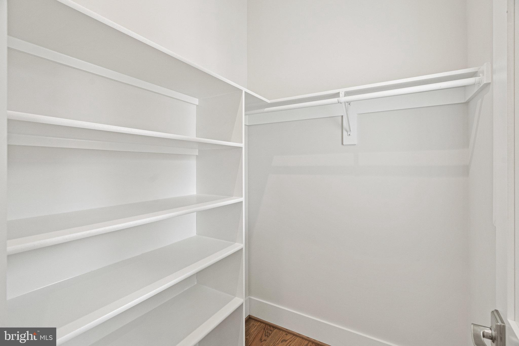 14801 Compton Road Centreville, VA 20121 - Photo 43 of 70 Bedroom 3 Walk In Closet