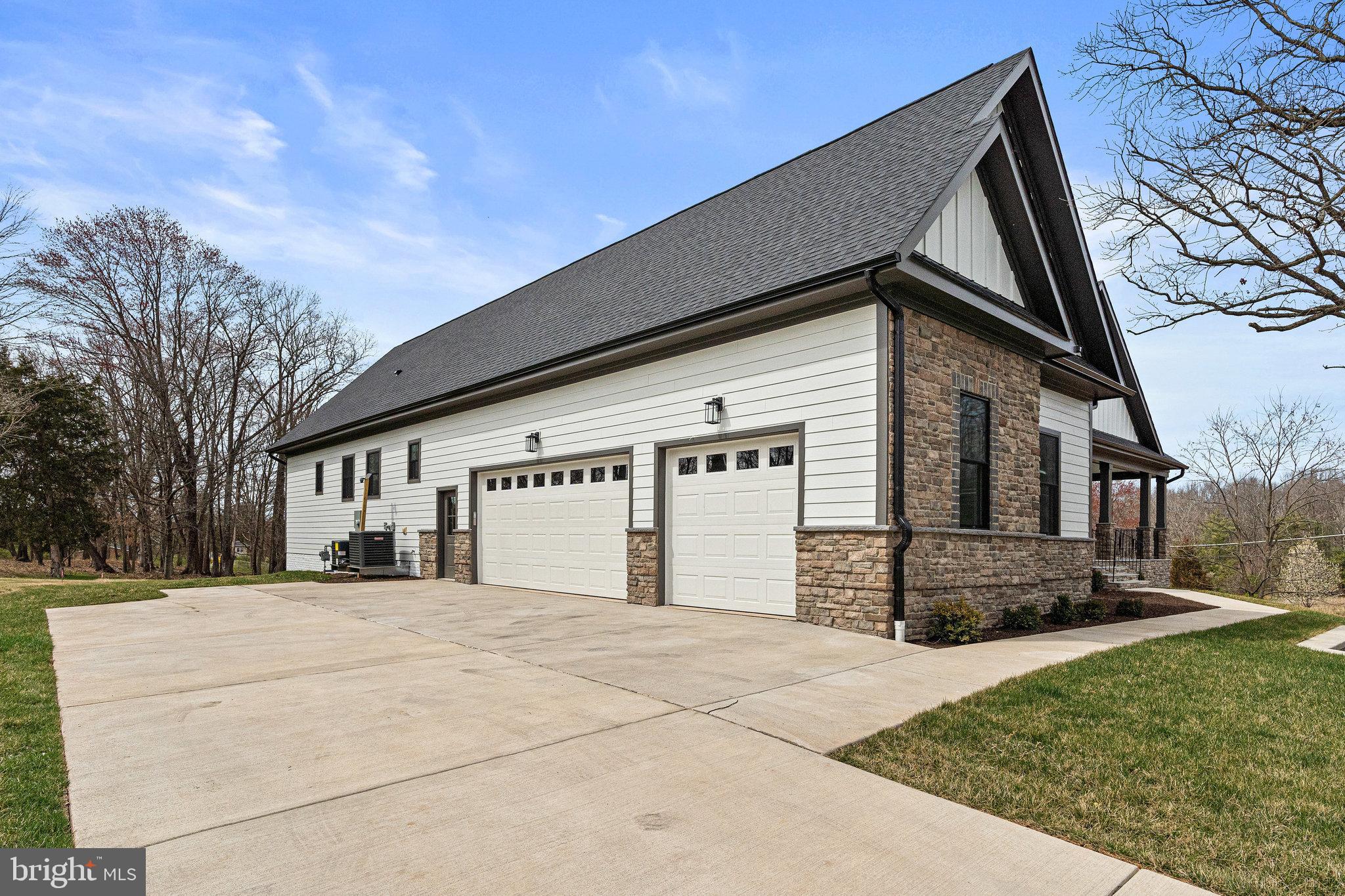 14801 Compton Road Centreville, VA 20121 - Photo 5 of 70 3 Car Garage & Expansive Driveway