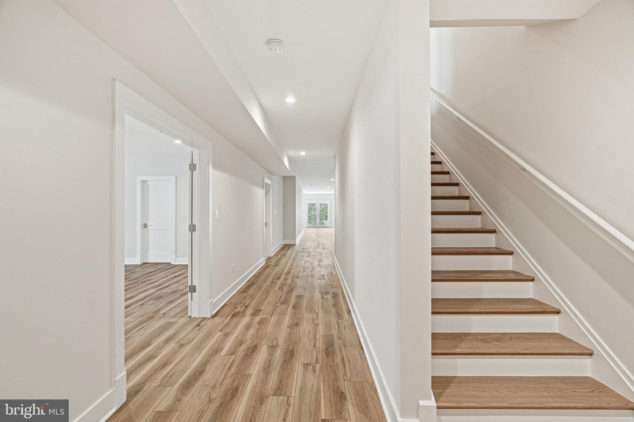 14801 Compton Road Centreville, VA 20121 - Photo 53 of 70 Stairs to Lower Level