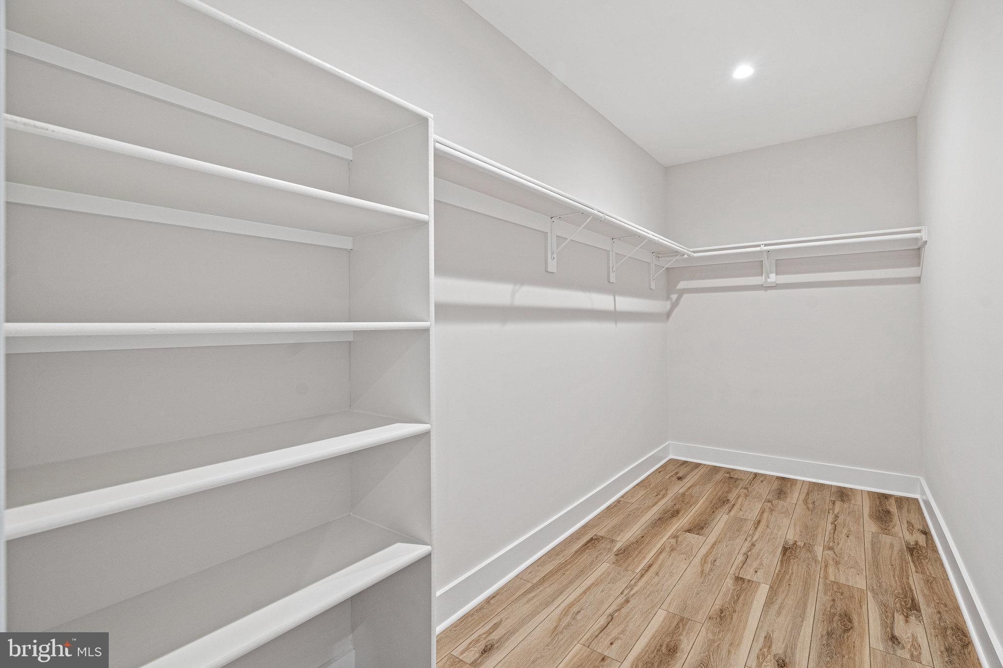 14801 Compton Road Centreville, VA 20121 - Photo 56 of 70 Bedroom 5 Walk In Closet