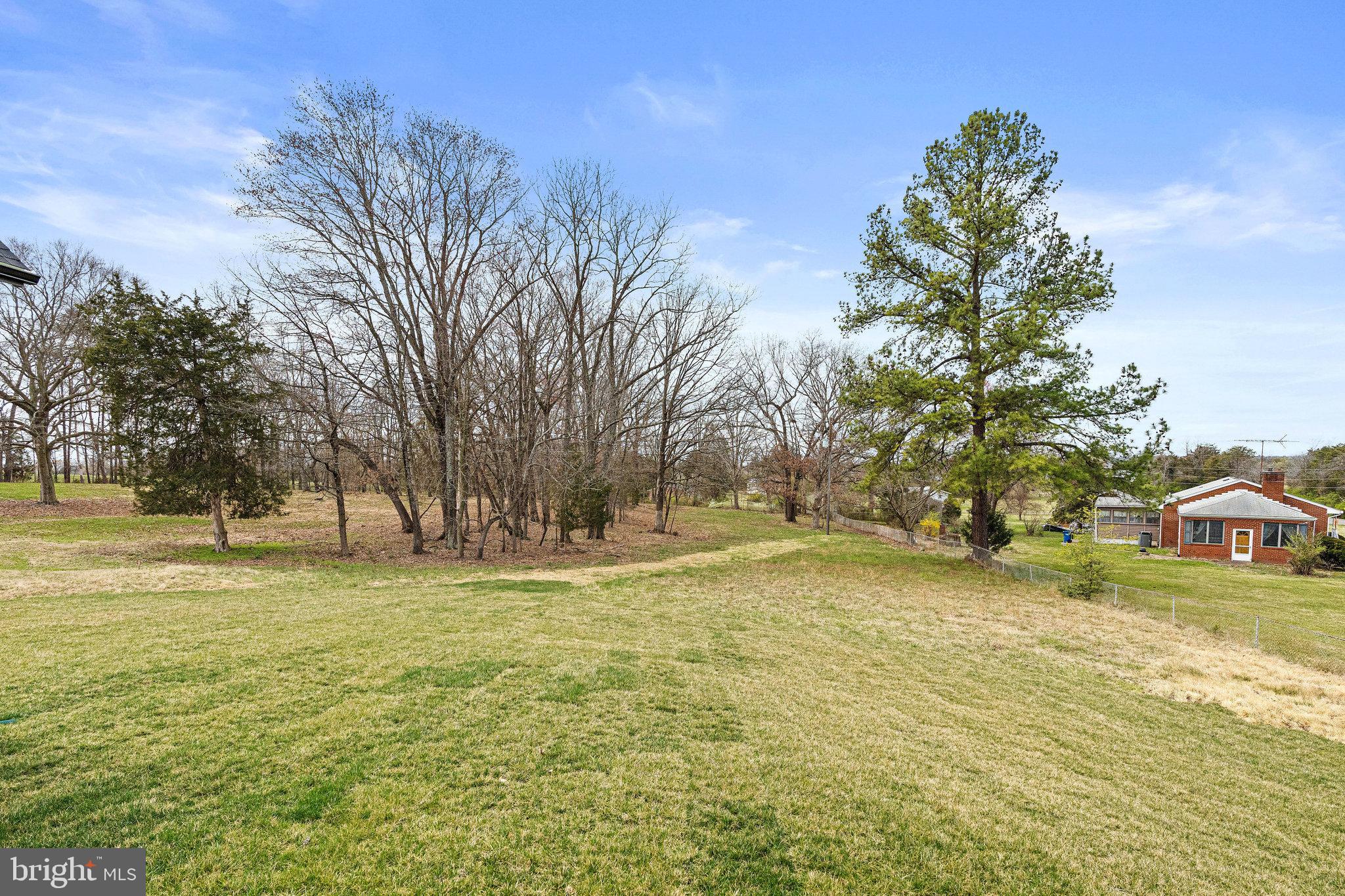 14801 Compton Road Centreville, VA 20121 - Photo 65 of 70 Rear yard