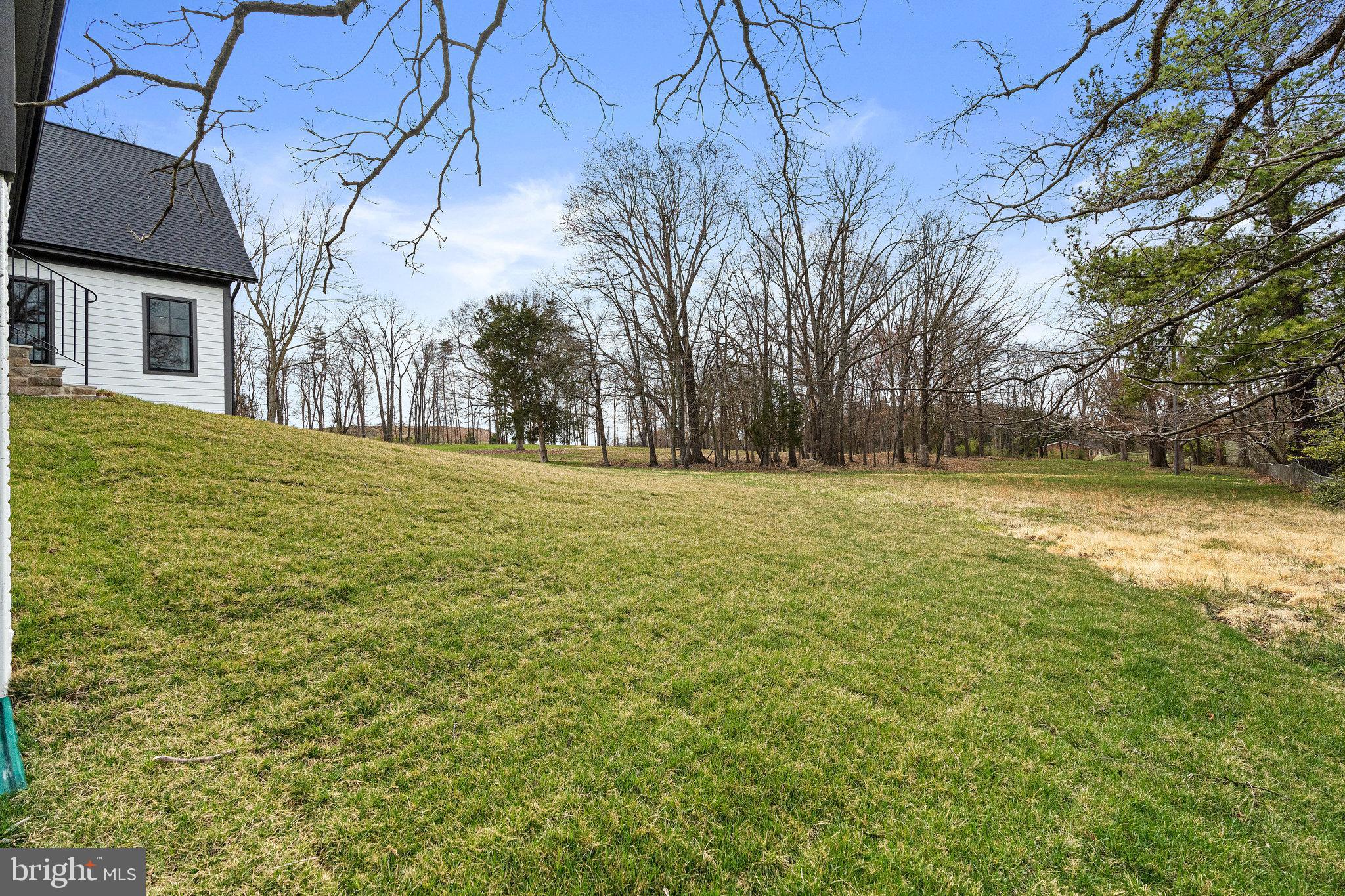 14801 Compton Road Centreville, VA 20121 - Photo 66 of 70 Rear Yard