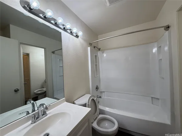 $2,400 | 91-1309 Puamaeole Street, Unit 35T, Ewa Beach, HI 96706