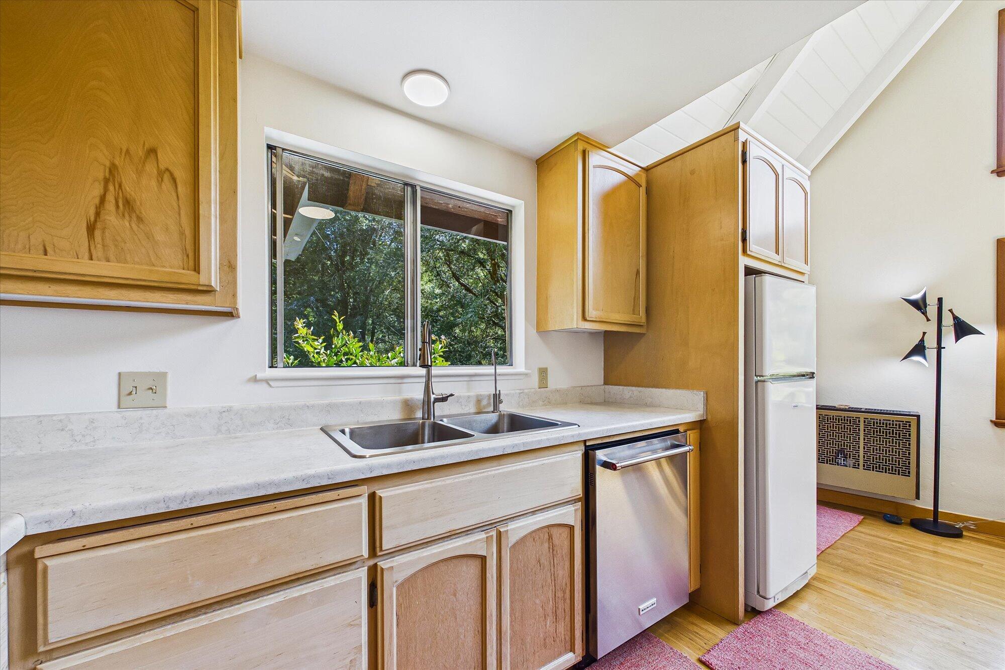 303 Hungry Gulch Road Whitethorn, CA 95589 - Photo 28 of 58