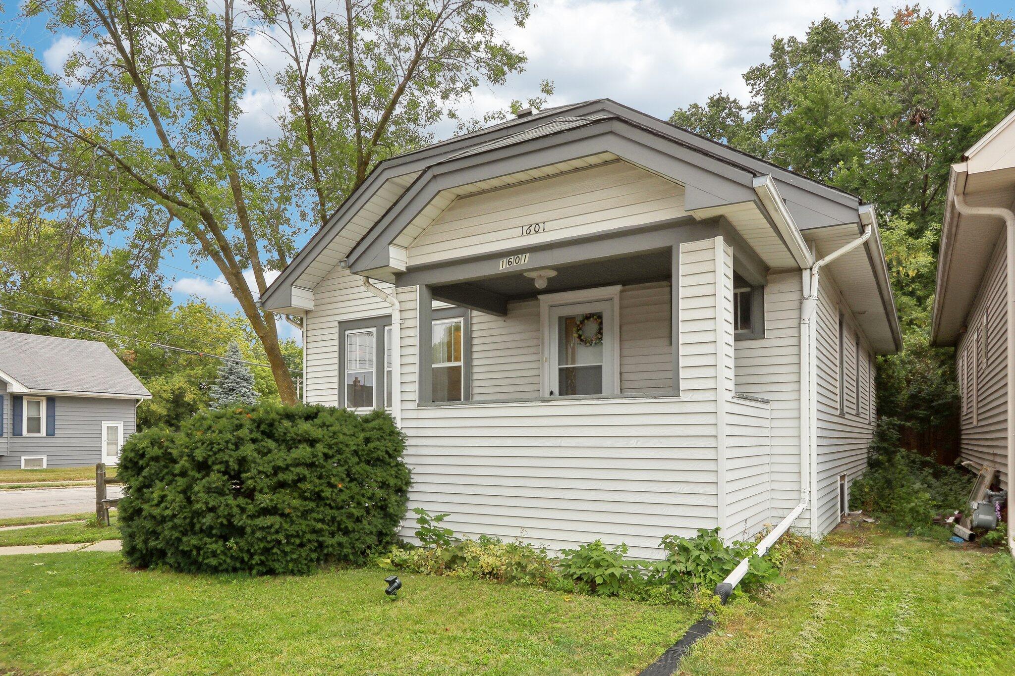 1601 Arthur Avenue Racine, WI 53405 - Photo 1 of 1 Arthur Ave-002