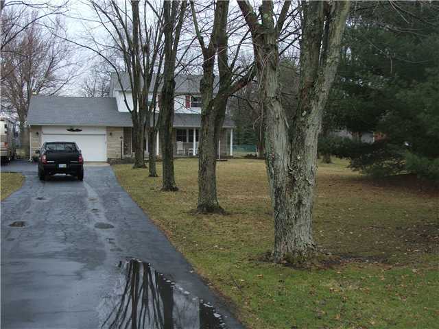 8359 Morse Road Southwest Blacklick, OH 43004 - Photo 3 of 16