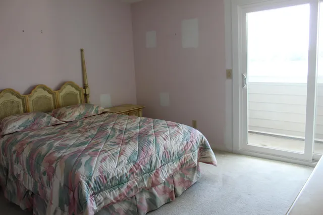 $450,000 | 17 West Mariners Cay Drive, Folly Beach, SC 29439