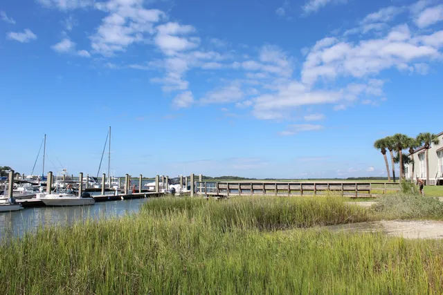 $450,000 | 17 West Mariners Cay Drive, Folly Beach, SC 29439