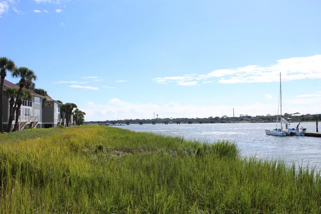 $450,000 | 17 West Mariners Cay Drive, Folly Beach, SC 29439