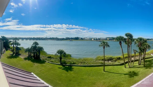 $450,000 | 17 West Mariners Cay Drive, Folly Beach, SC 29439