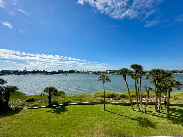 $450,000 | 17 West Mariners Cay Drive, Folly Beach, SC 29439