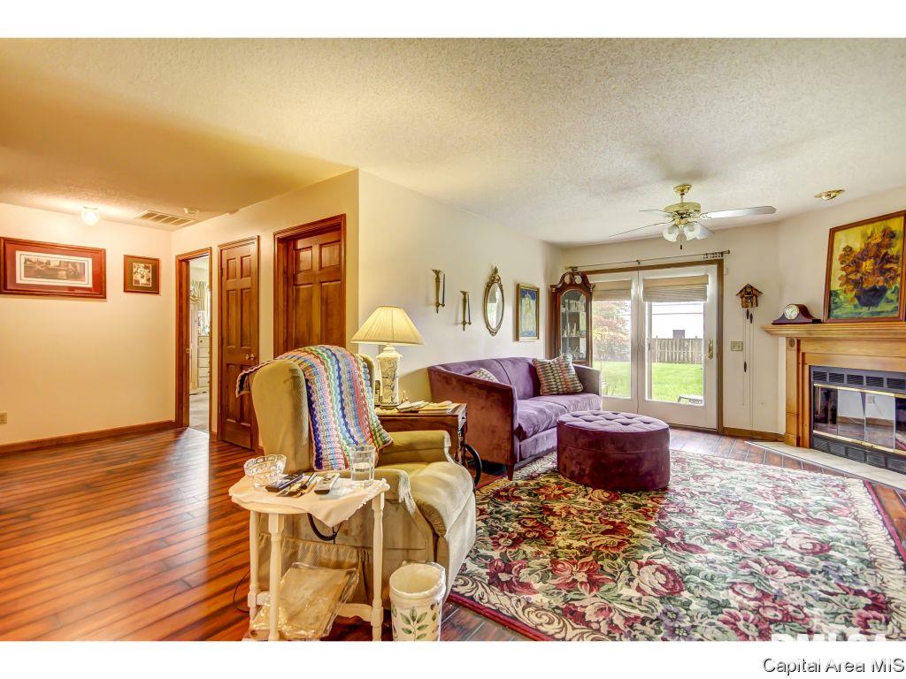3050 Cascade Drive Springfield, IL 62704 - Photo 13 of 36 Gallery Image 13
