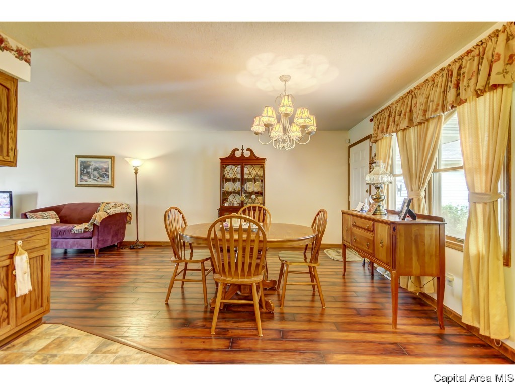 3050 Cascade Drive Springfield, IL 62704 - Photo 7 of 36 Gallery Image 7