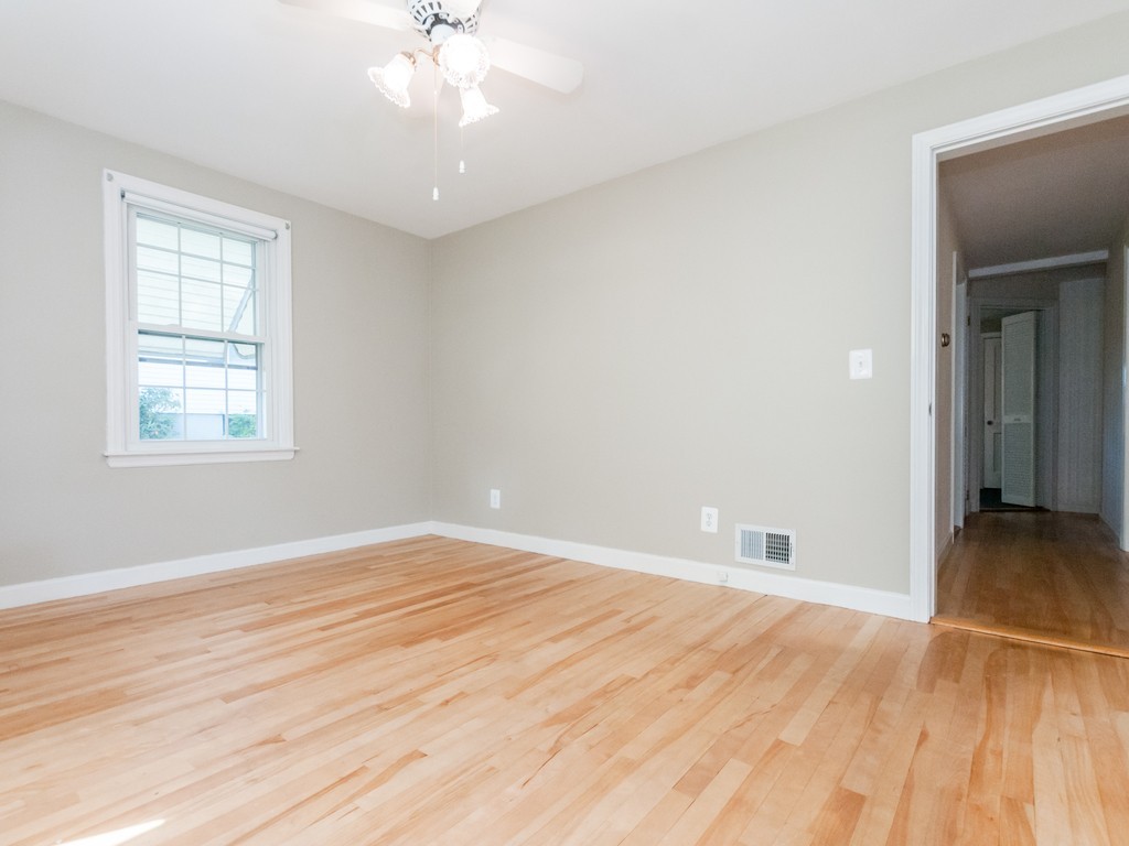 111 Brewster Road Waltham, MA 02451 - Photo 12 of 27