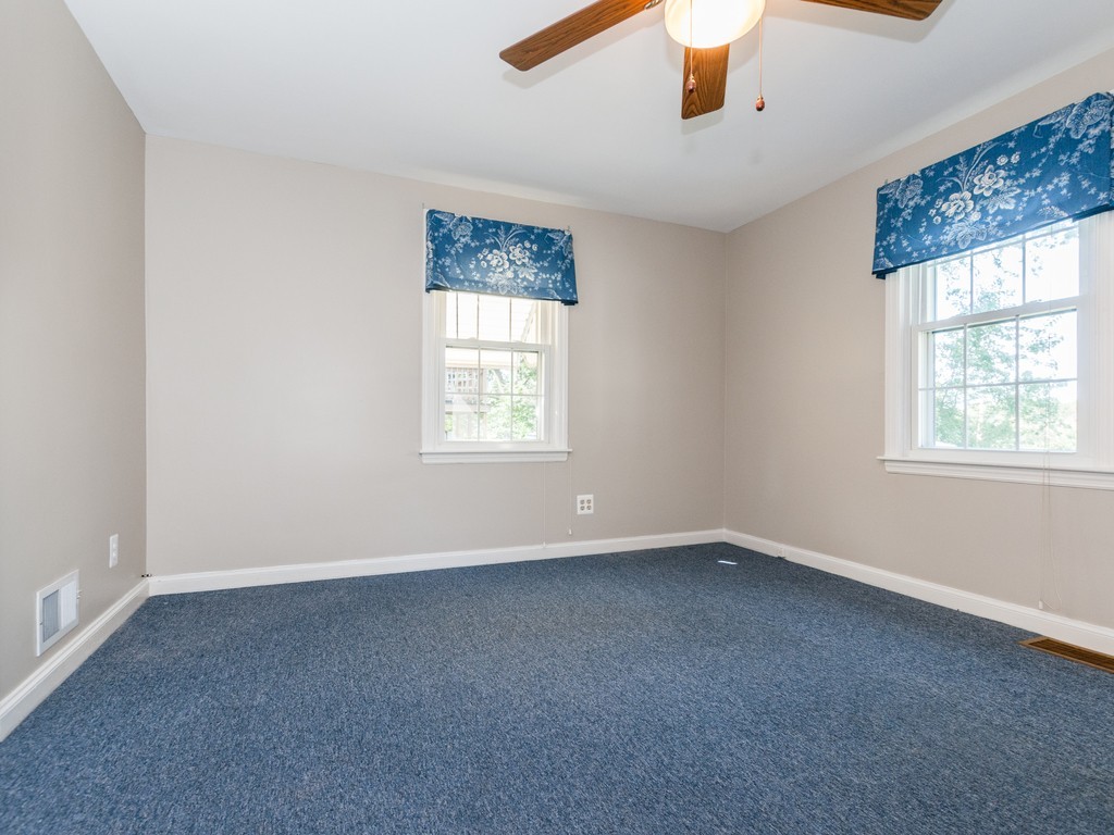 111 Brewster Road Waltham, MA 02451 - Photo 13 of 27