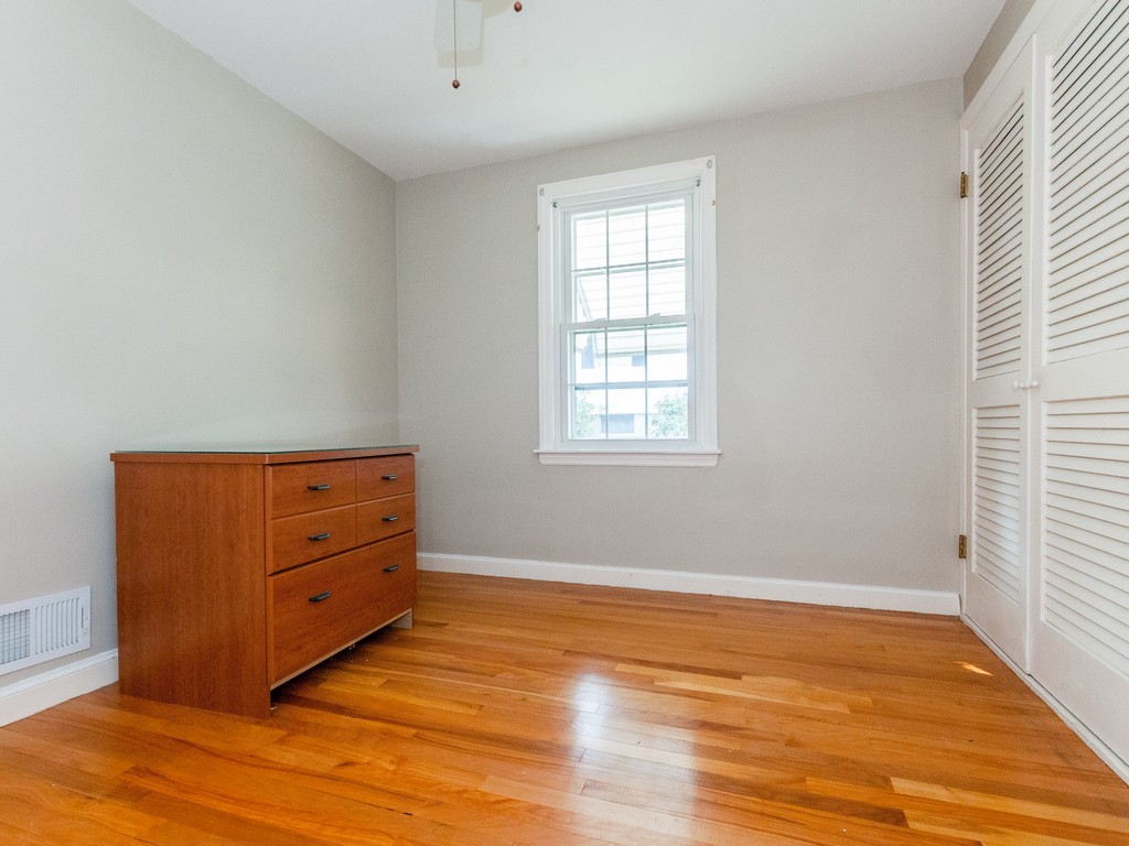 111 Brewster Road Waltham, MA 02451 - Photo 15 of 27