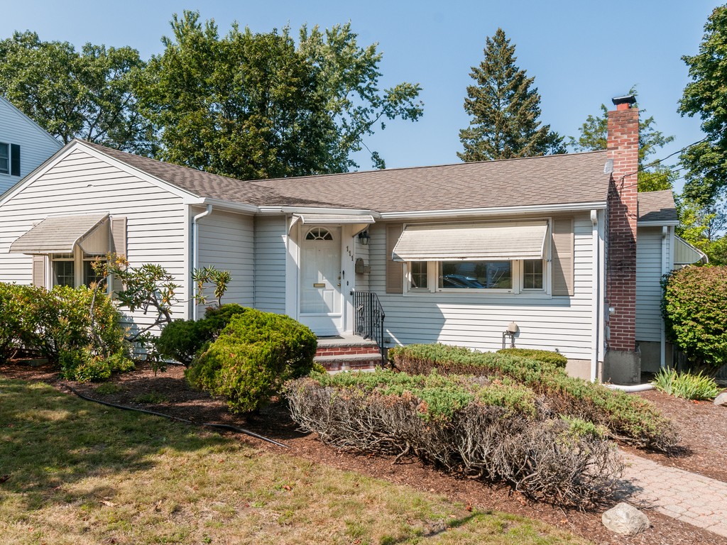 111 Brewster Road Waltham, MA 02451 - Photo 24 of 27