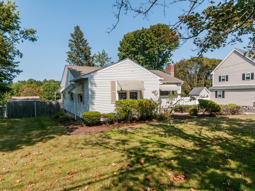 111 Brewster Road Waltham, MA 02451 - Photo 27 of 27