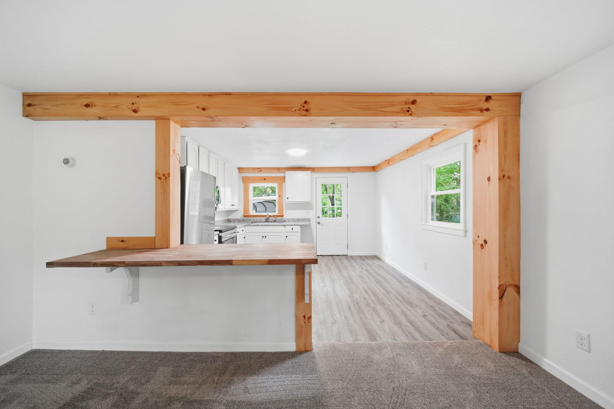 10500 Moscow Road Jonesville, MI 49250 - Photo 21 of 57 Kitchen/Living