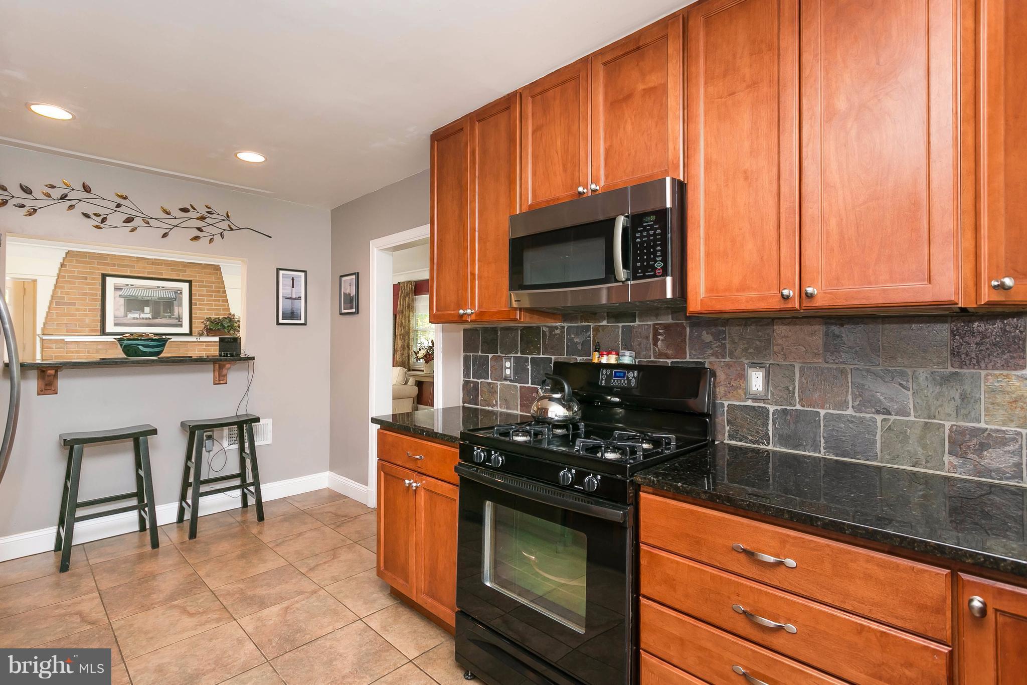 806 Weatherbee Road Towson, MD 21286 - Photo 11 of 30 Kitchen