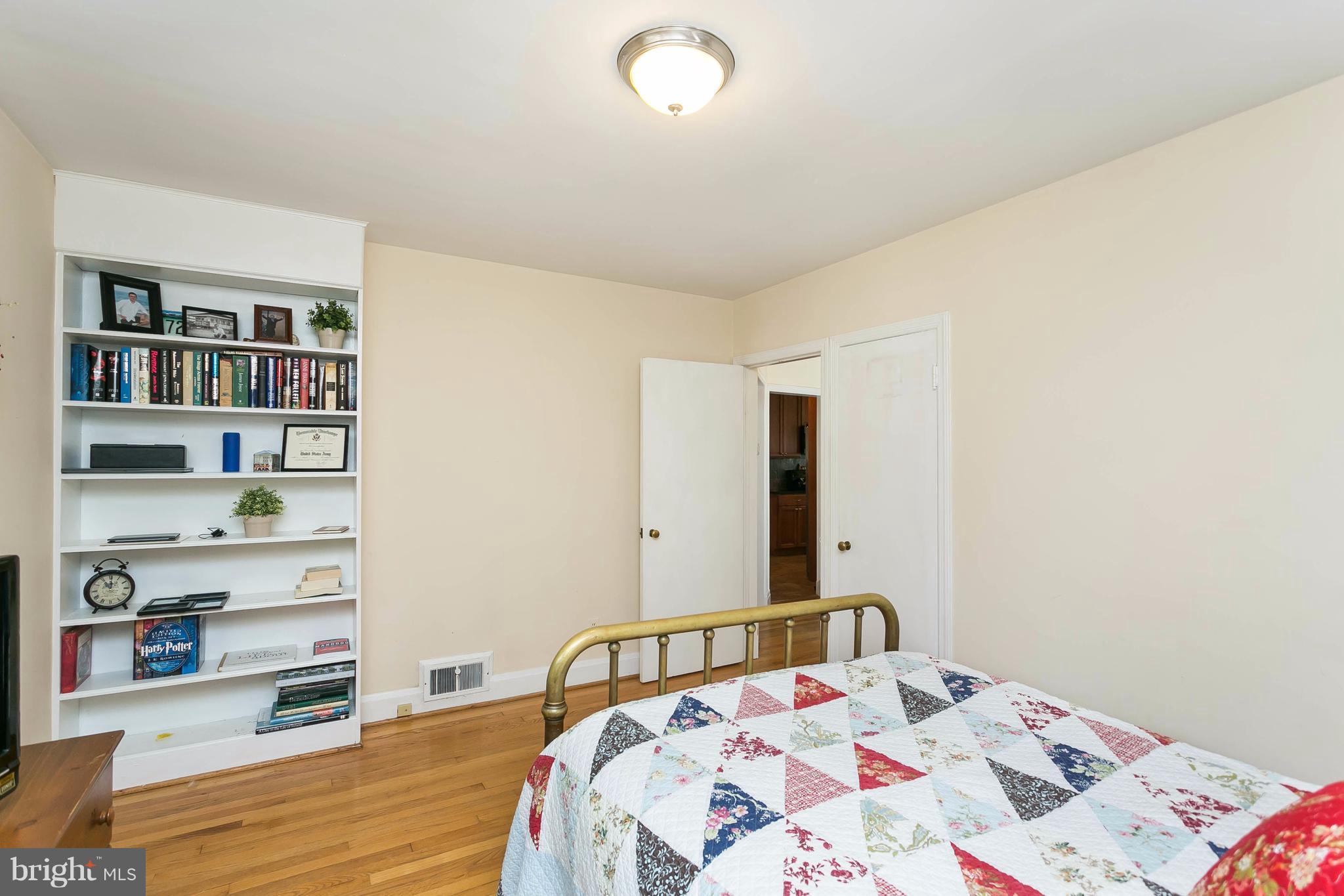 806 Weatherbee Road Towson, MD 21286 - Photo 15 of 30 Bedroom