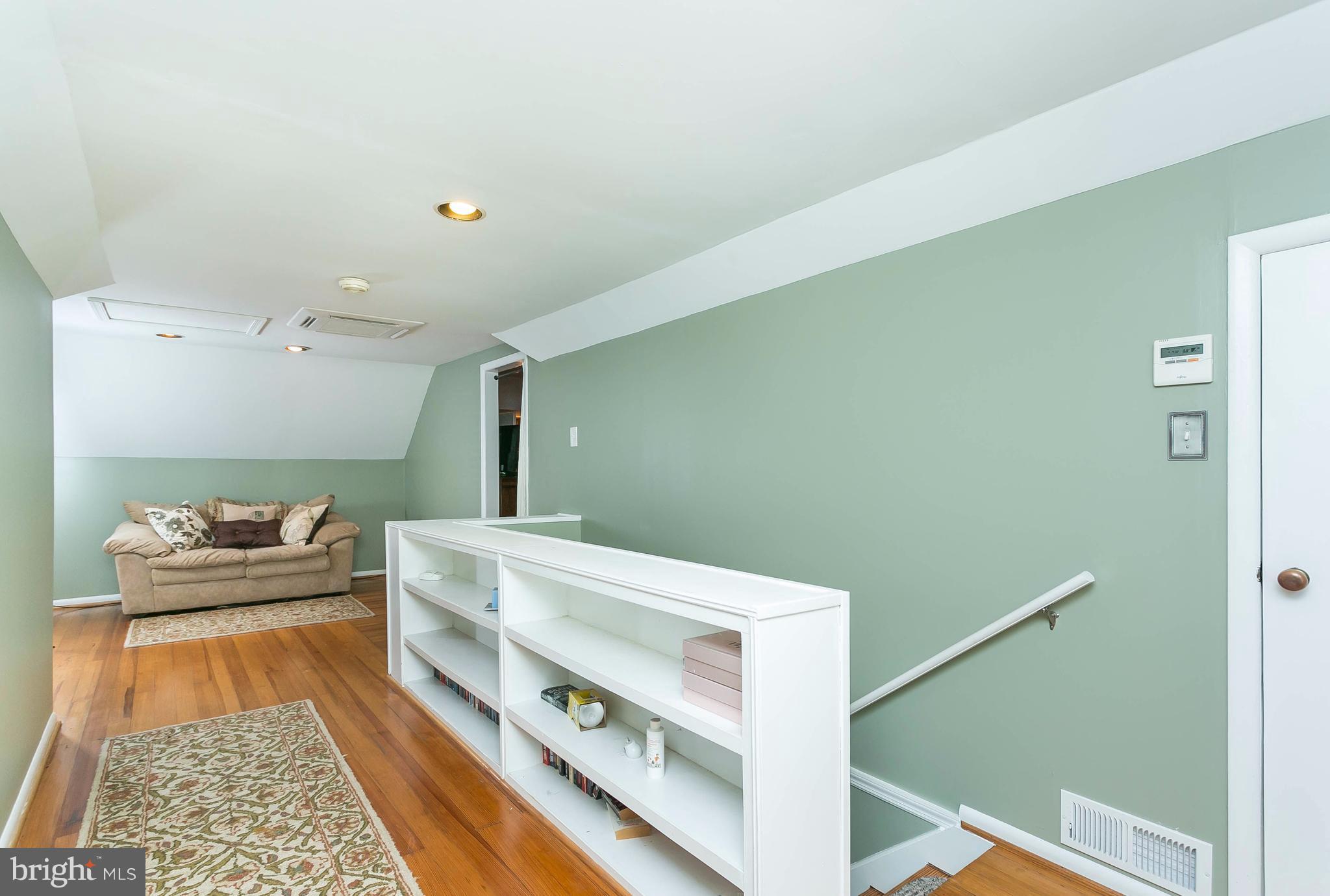 806 Weatherbee Road Towson, MD 21286 - Photo 16 of 30 Family Room